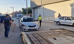 Alkollü sürücü park halindeki 4 araca çarptı
