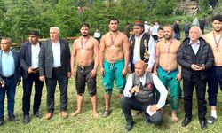 Kunduzlu’da Baş pehlivan Efe Anıl Al