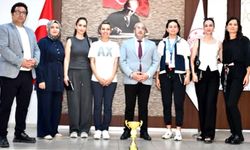 Evinin Sultanları kupayı Çağlar’a götürdü