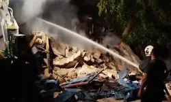 Çorum'da metruk bina alevlere teslim oldu