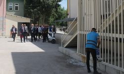 Çorum'da yükümlüler okul binalarının yenilenmesine katkı sunuyor