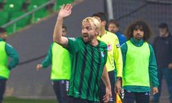 Futbolu bıraktığını açıkladı