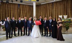 Gazeteci İsmail Kabakdere oğlunu evlendirdi