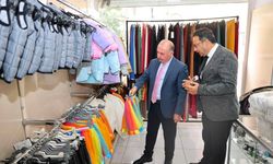 Vali Çalgan Sevgi Çarşısı'nı gezdi