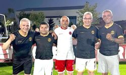 Veteranlar Ayak Tenisi Onur Kupası Önderoğlu Pasta’nın