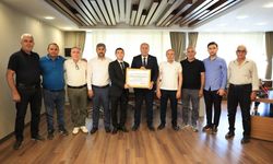 Komutan Gürsoy'a Fahri Hemşehrilik beratı