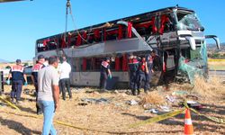 Komşuda otobüs kazası: 2'si ağır 46 yaralı