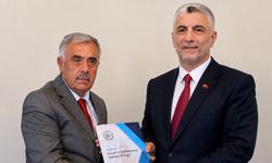 Esnafın sorunlarını Bakan Bolat'a aktardı