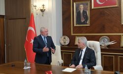 Bakan Bolat'tan belediyeye ziyaret