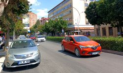 Gazi Caddesi tek taraflı trafiğe açıldı