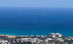 Girne açıklarında can pazarı: 279 kişi taşıyan yolcu gemisi battı!