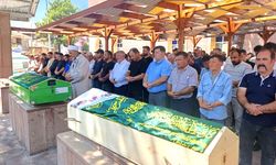 Anne ile kızı gözyaşları arasında toprağa verildi