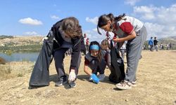 Barajda temizlik yaptılar