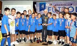 Minikler ve Mini Miniklerde kupalar sahiplerini buldu