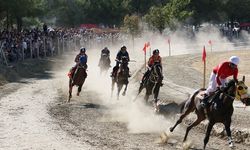 Çorum'da rahvan at yarışları yapıldı