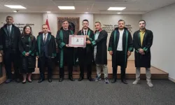 Genç avukat mesleğe ilk adımını attı