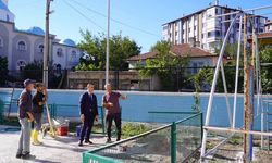 Çorum'da bu okulun bahçesine kümes yapılıyor
