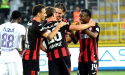 Moukoko asist ile başladı