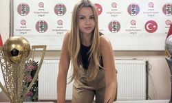 Türk futbolunda tarihi imza! Takımı 22 yaşındaki kadın çalıştıracak