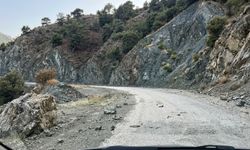 Çorum'da 5 köyün kullandığı bu yol faciaya davetiye çıkarıyor!
