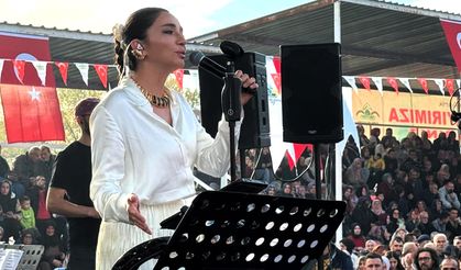 Ünlü sanatçı Çorum'u salladı