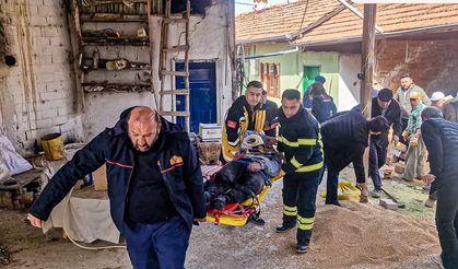 Çorum'da yıkılan duvarın altında kalan 2 kişi yaralandı