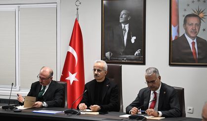 Özgür Özel'e tren cevabı: Biz yola çıkardık zaten