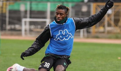 Nijeryalı oyuncunun sözleşmesi feshedildi iddiası