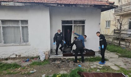 58 yaşındaki şahıs evinde ölü bulundu