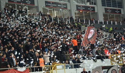 Bu tribündekiler Sivas maçına giremeyecek!