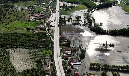 Önüne ne kattıysa yuttu! Onlarca mahalle ve köy boşaltıldı