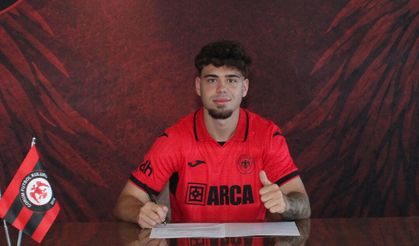 Çorum FK Rumen futbolcuyu kadrosuna kattı