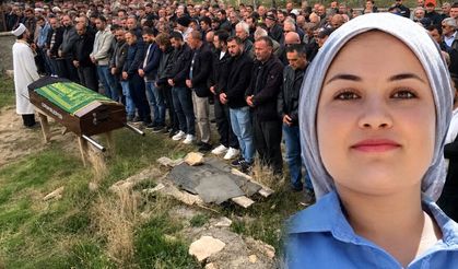 Genç anne babasının yanına defnedildi