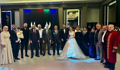 Ecevit ve Demir ailelerinin mutlu günü