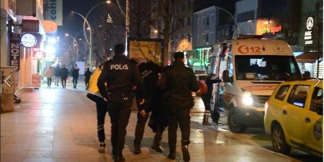 Çorum'da güvenlik görevlisi bıçaklandı