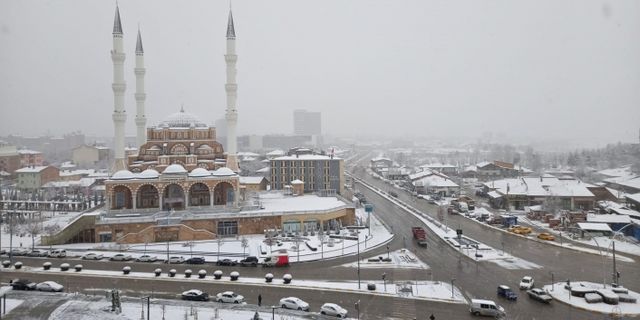 Çorum beyaza büründü