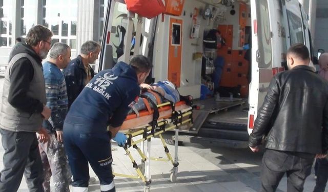 Çorum'da belediye binasından düşen işçi yaralandı