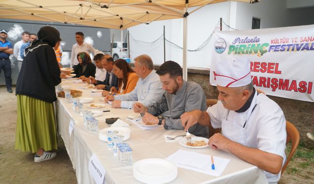 Pirinç festivalinde yöresel yemek yarışması yapıldı