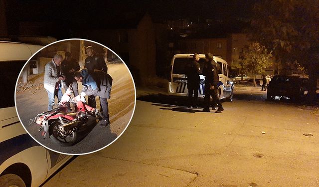 Motosiklet hırsızları polisi görünce ne yapacağını şaşırdı