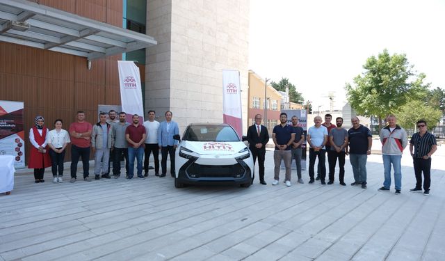 Toyota’dan HİTÜ’ye hibrit araç desteği