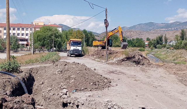 İskilip Meydan Çayı'nda ıslah çalışması başladı