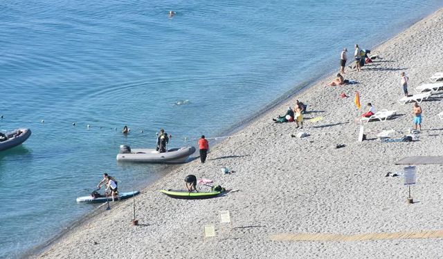 Antalya'da ekim ayında da yaz havası sürüyor