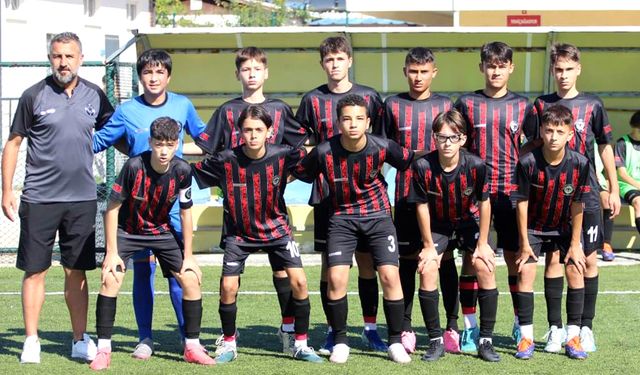 Gelişim’de U 17 ve U 19 bugün Eskişehir’de üç takım ise yarın Çorum’da galibiyet arıyor