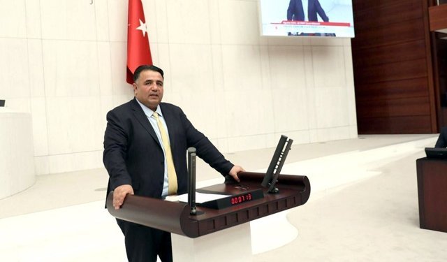 ‘Gazeteciler demokrasinin  vazgeçilmez unsurdur’