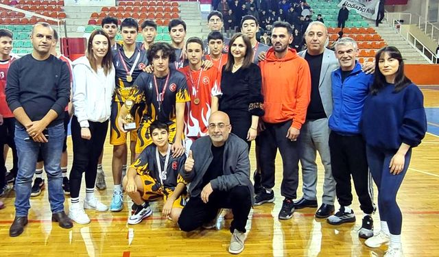 Gençler’de FİLE’nin EFE’si  Özel Boğaziçi Anadolu Lisesi