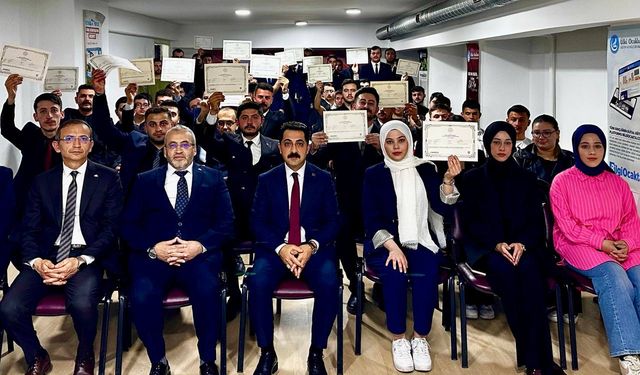 Ülkü Ocakları'nda madde bağımlılığı kursu