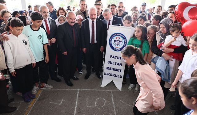 Geleneksel oyunlarla harika vakit geçirdiler