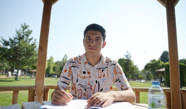 YKS sözelde Türkiye ikincisi Çorum'dan çıktı