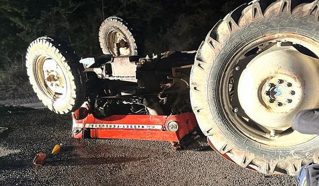 Tekerleği kopup devrilen traktörün sürücüsü öldü