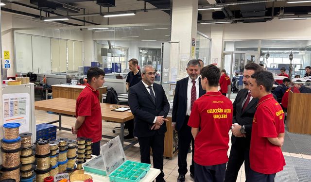 Çağlar’dan Ahlatcı Kuyumculuk Mesleki Eğitim Merkezi’ne ziyaret